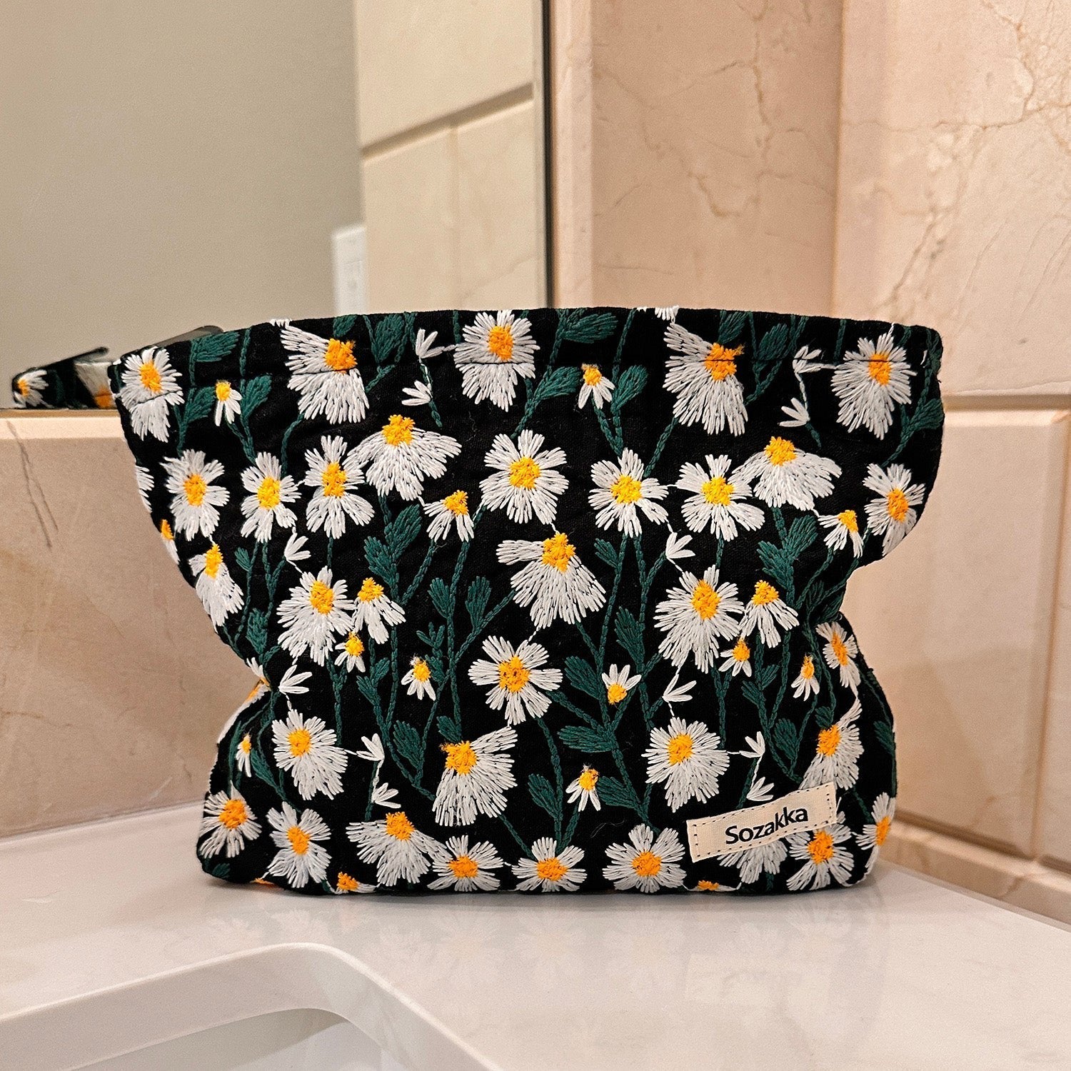 Emily | Eleganter und geräumiger Kosmetik Organizer